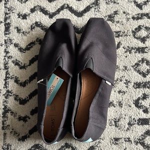 Toms (Black, Women’s size 12)